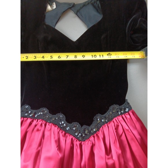 VTG Velvet Satin Dress Gown Size 6 Red Black Velvet 80's Rock Vampire Goth Retro - Picture 13 of 16